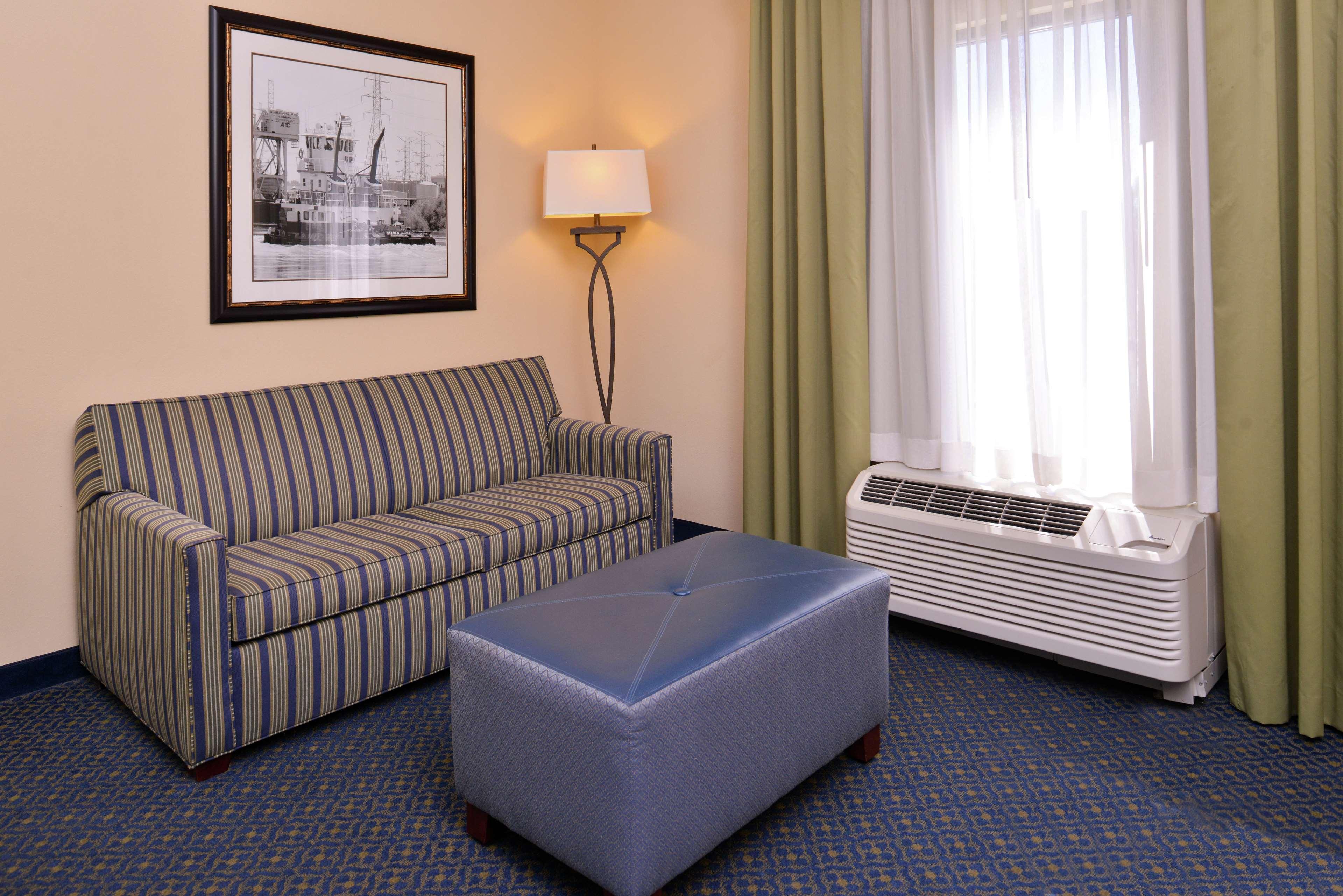 Hampton Inn Jackson-College Avenue Exterior photo